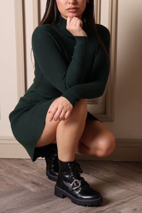 Combat boots fashion nova shop