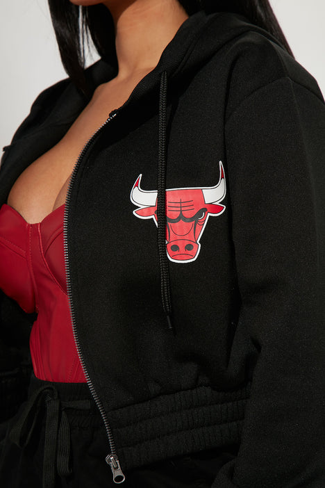 Bulls crop top discount hoodie