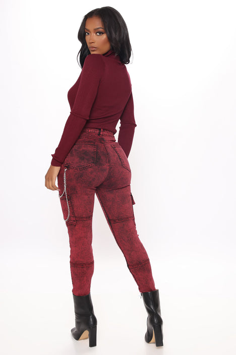 Fashion nova sales red jeans