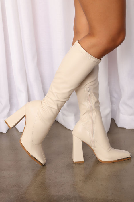 Miss CEO Knee High Boots Cream