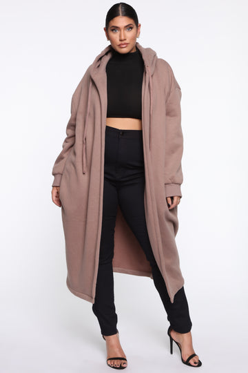 Introducing the Chilton Trench Coat: a curvy and plus size coat