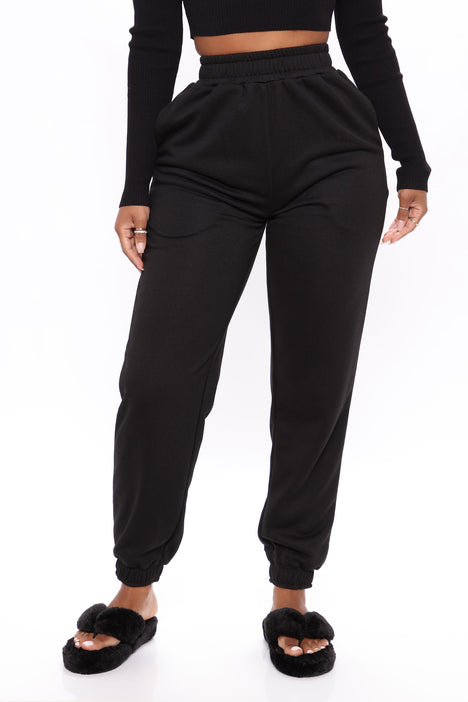Fashion nova shop black sweatpants