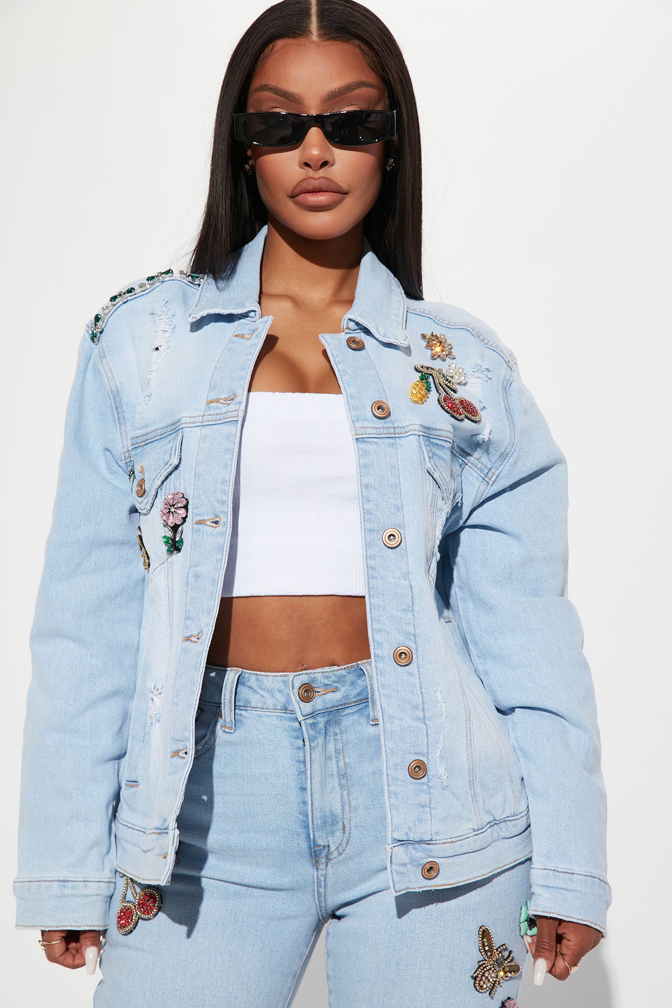 Fashion nova distressed cheap denim jacket