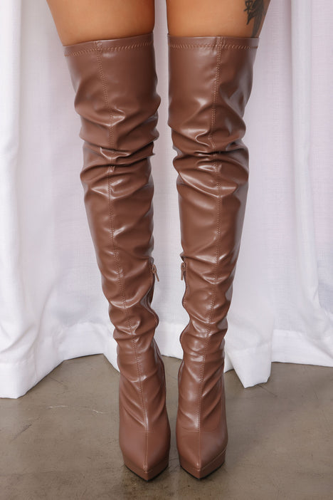 Thigh high boots in public online