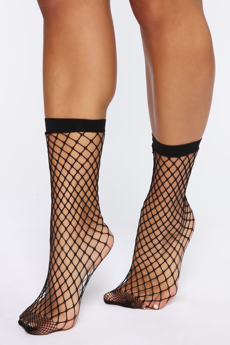 Womens fishnet deals socks