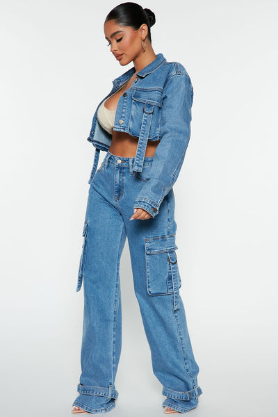 Don't You Worry Wide Leg Cargo Jeans - Medium Blue Wash