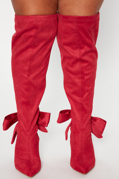 Fashion nova 2025 red boots
