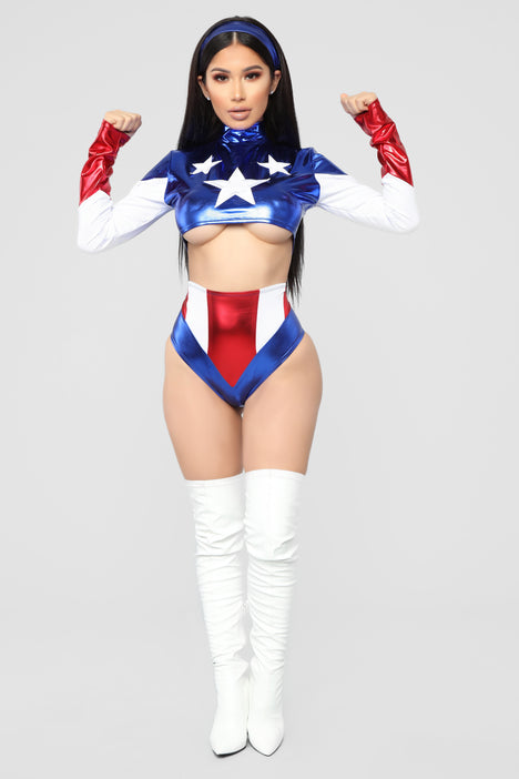 Halloween costume fashion nova store