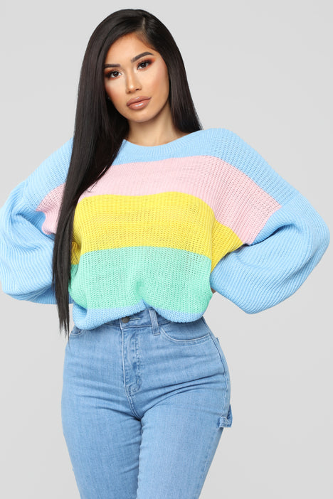 Fashion nova store rainbow sweater