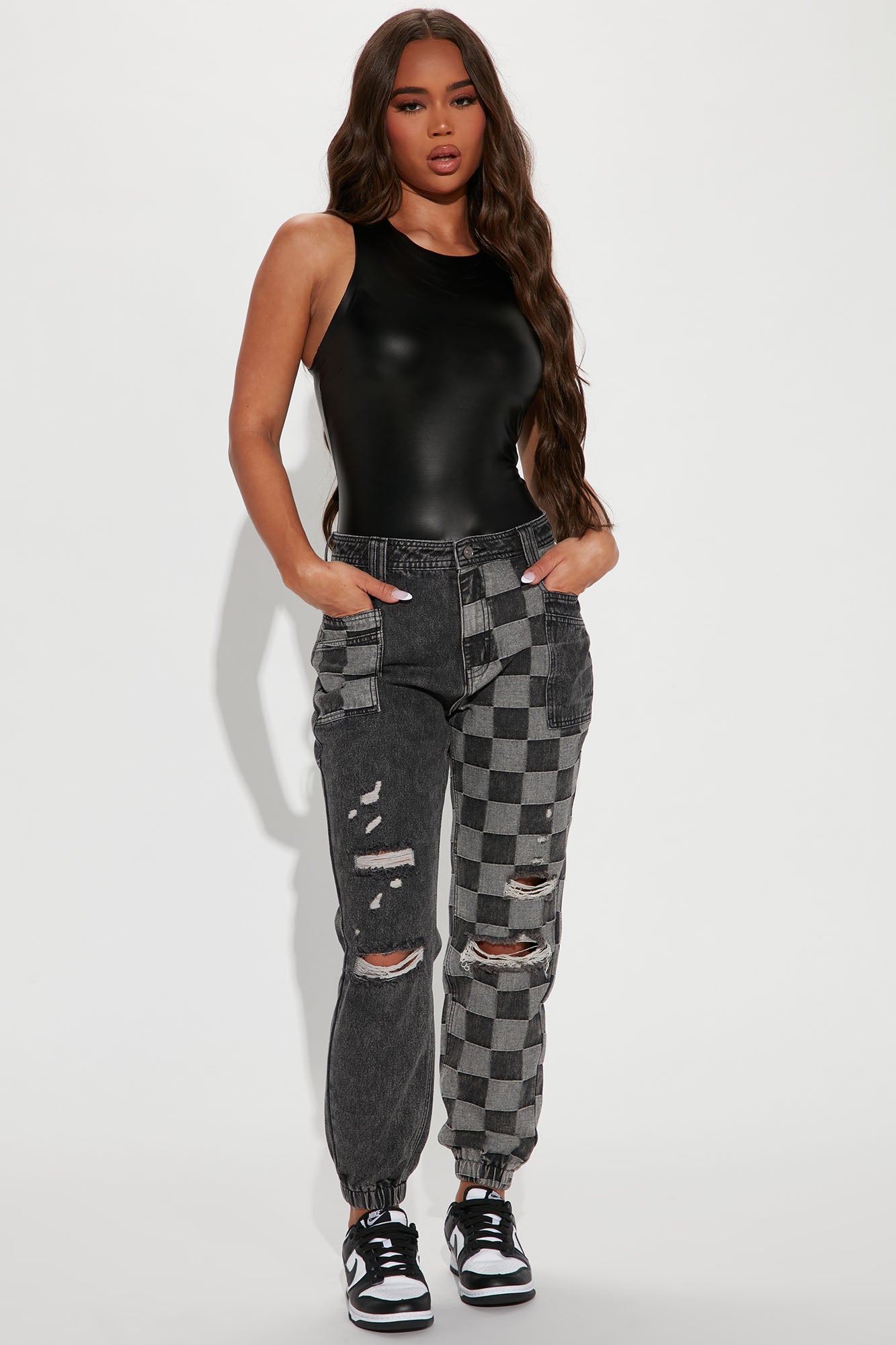 Fashion nova deals jogger jeans