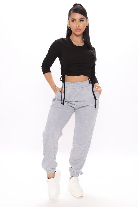 Fashion nova grey hotsell sweatpants