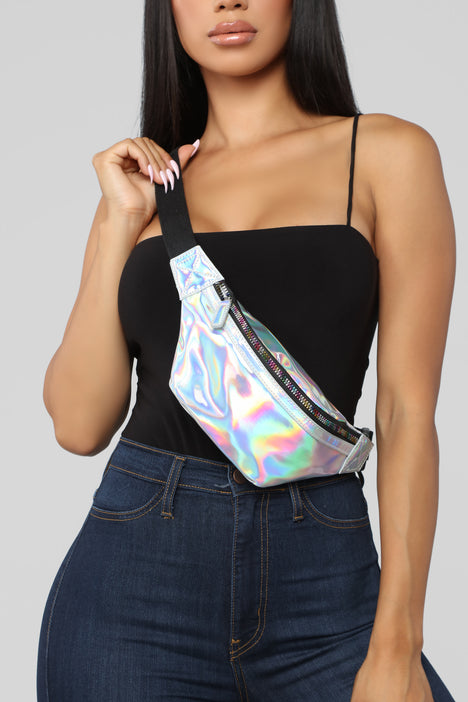 Fashion nova fanny packs outlet