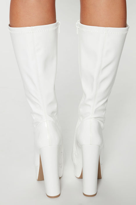 Standing Out Knee High Boots White