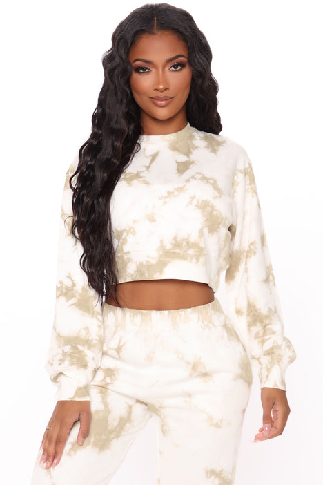 Fashion nova store pullover
