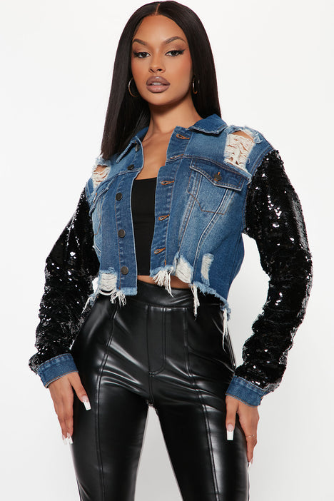 Dark wash jean jacket outfits hotsell