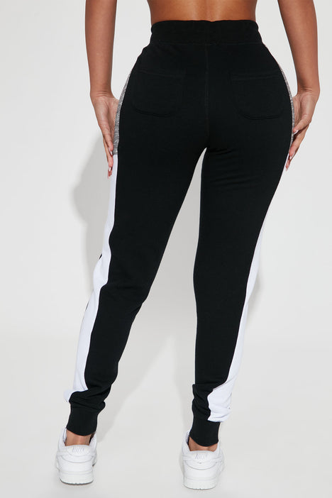 Fashion nova jogger best sale pants