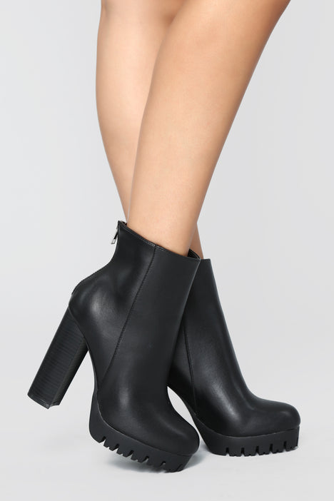Fashion nova cheap ankle boots