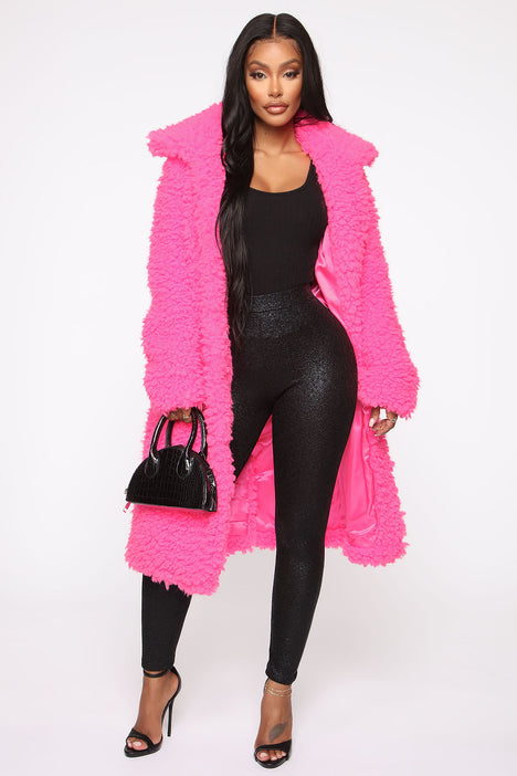 Pink fur discount coat fashion nova