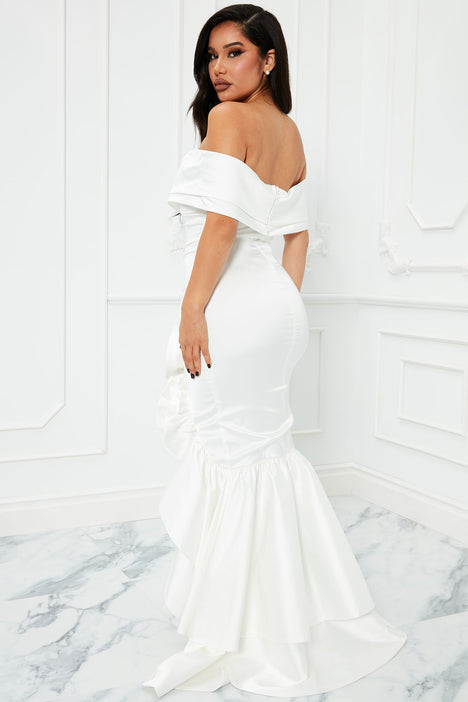 Throw The Bouquet Gown White