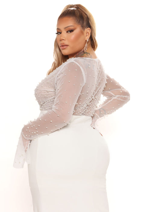 White pearl dress deals fashion nova