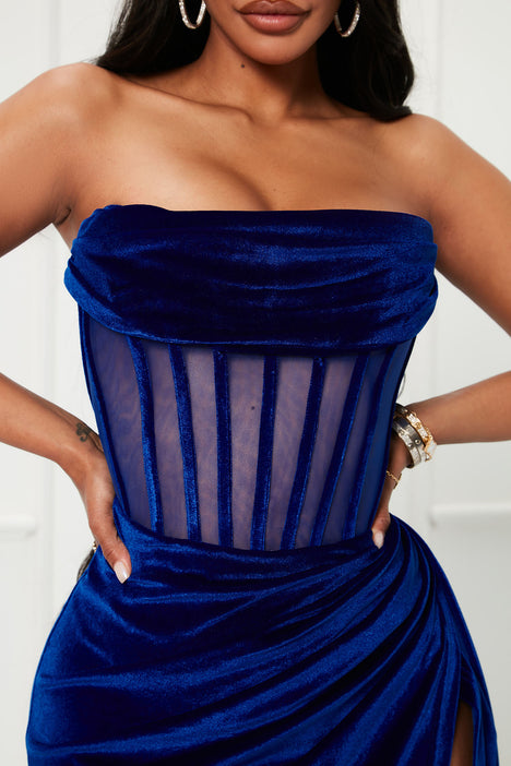 Fashion nova blue velvet hot sale dress