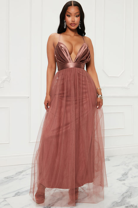 Burgundy tulle cheap maxi dress