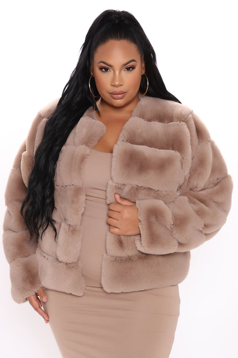 Faux fur jacket best sale size 20