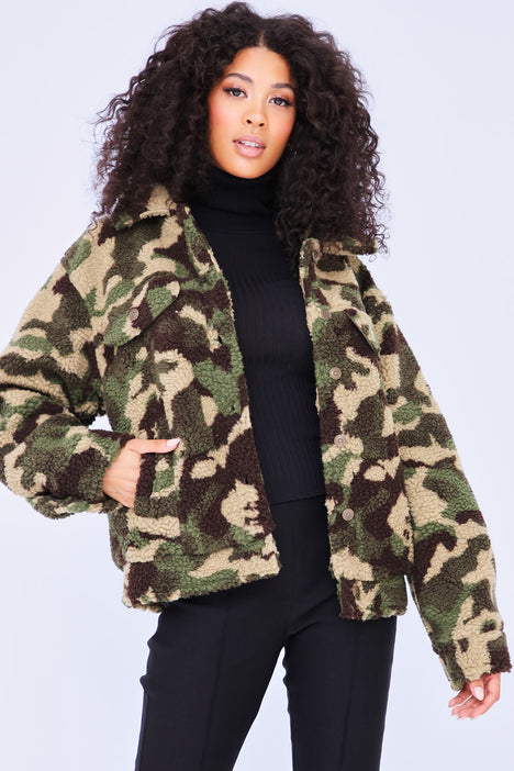 Camo jacket deals fashion nova