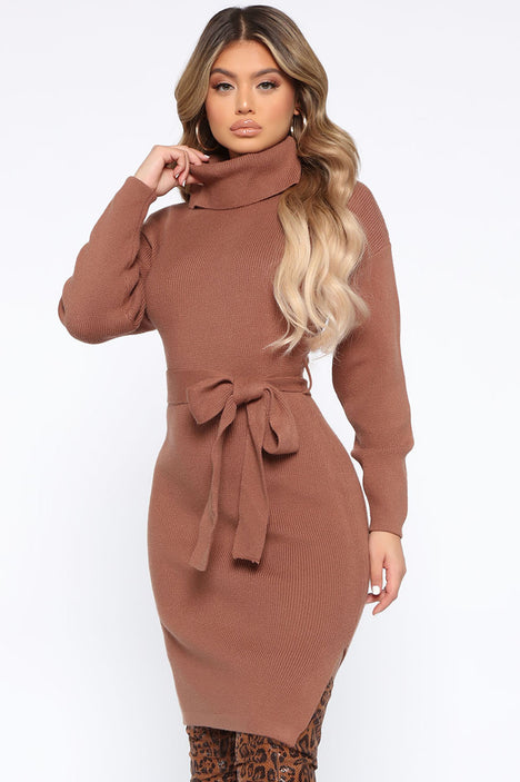 Out Of Town Midi Sweater Dress Mocha