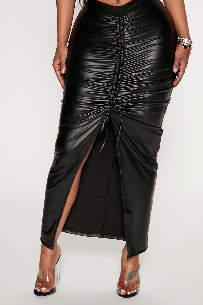 Lips Are Sealed Ruched Maxi Skirt - Black | Fashion Nova, Skirts ...