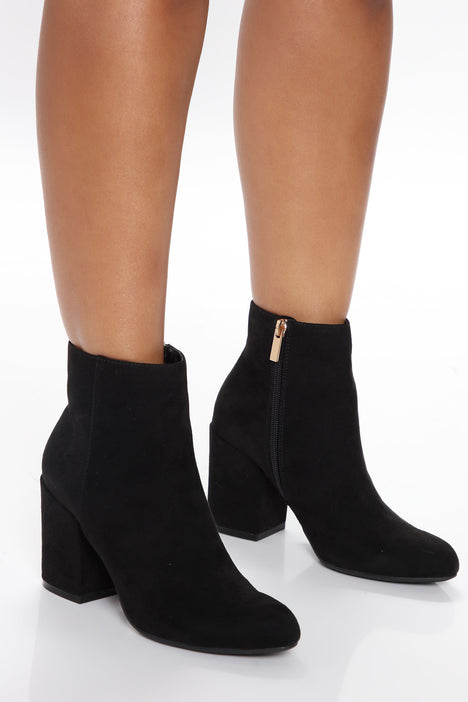 Black booties no heel online