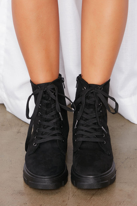 Bumble leather hotsell lace up boots