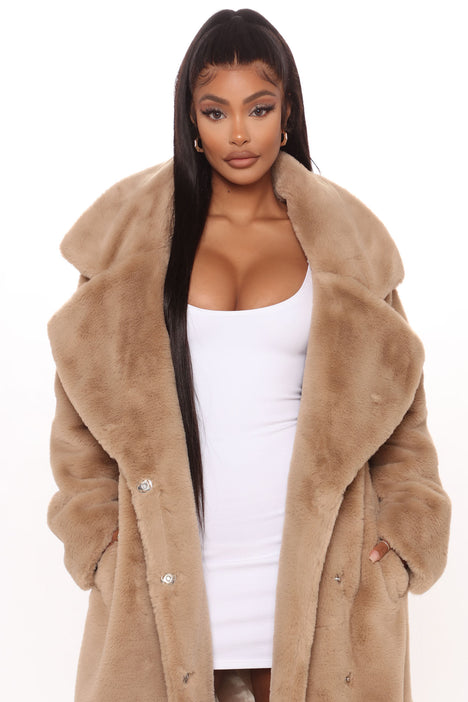 Taupe fur online
