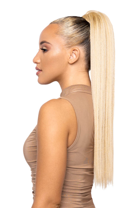 15 Trendy Hairstyles for Long Blonde Hair Female 2024