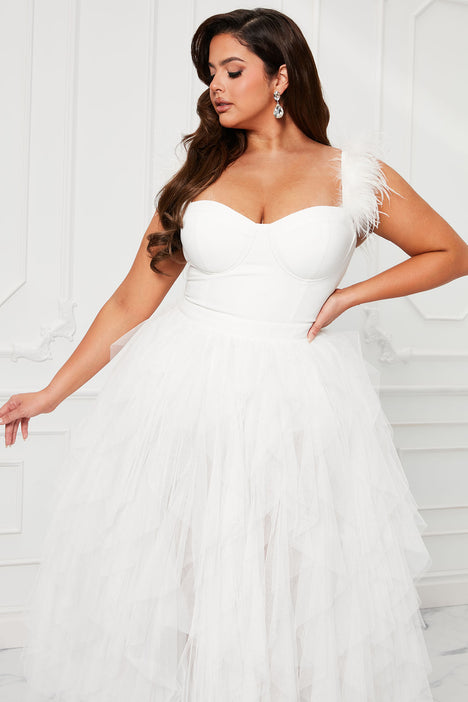 Fashion nova on sale plus white dress