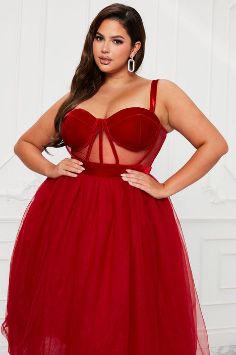 Plus size red tulle sales dress