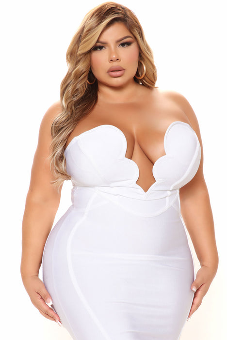 Fashion nova plus sales size white dress