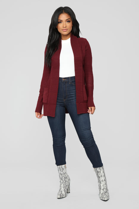 Burgundy discount cardigan outfit