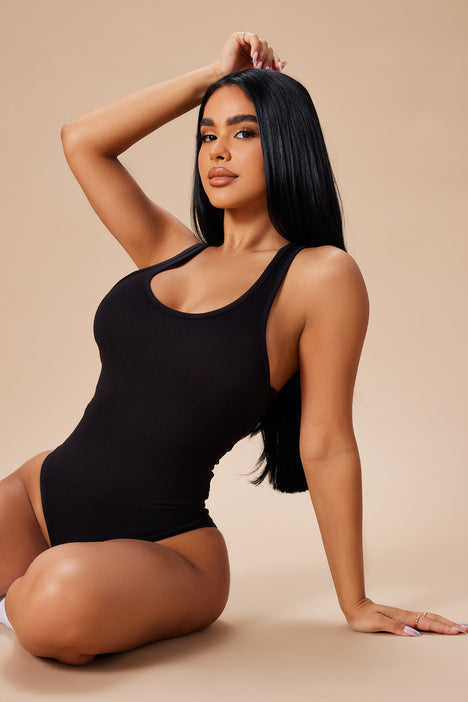 Fashion nova on sale black bodysuit