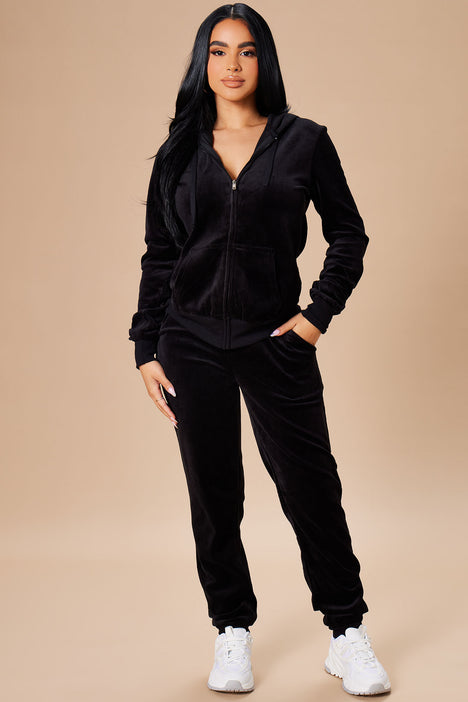 Velour sweatsuit fashion nova shop