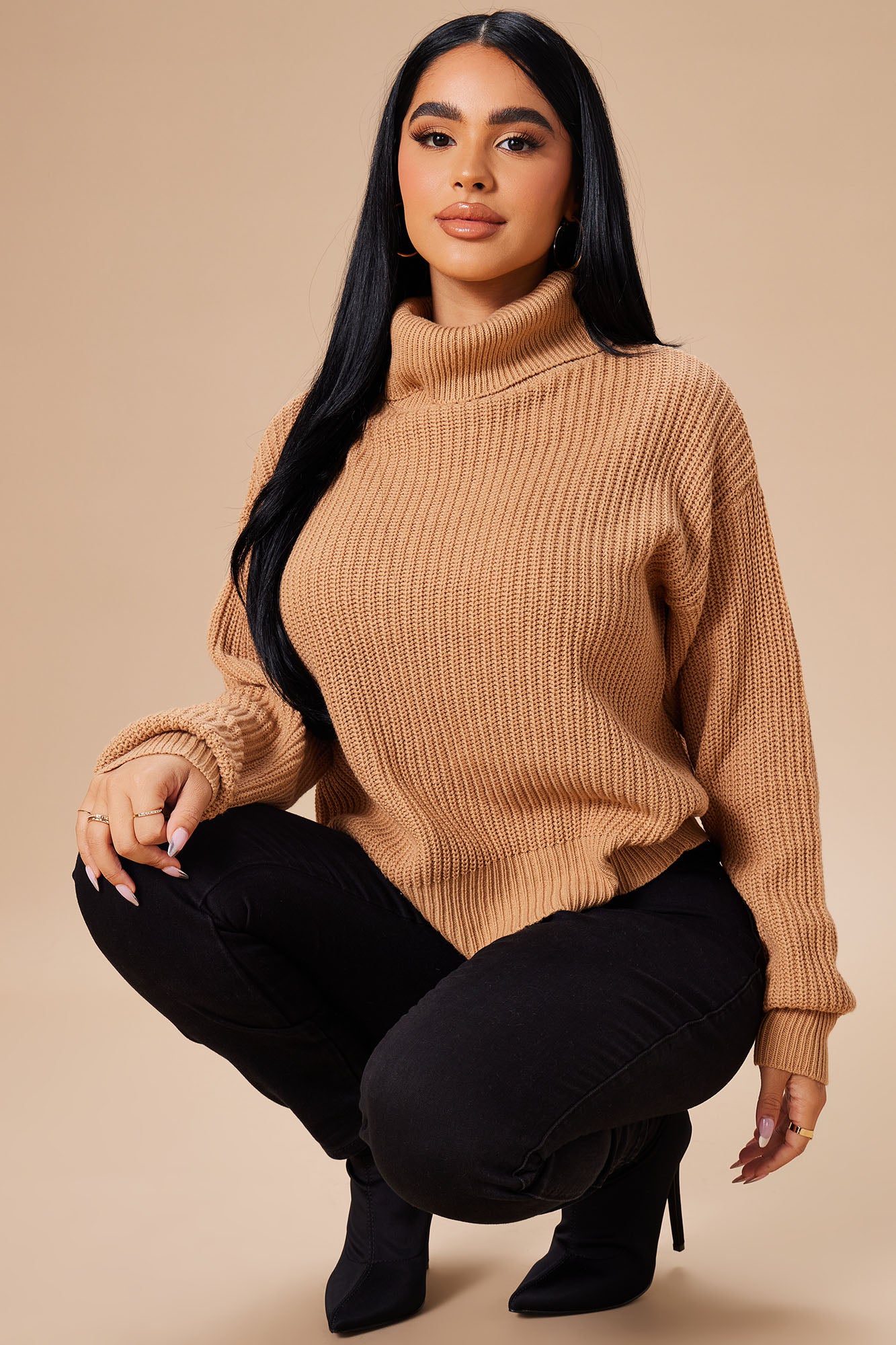 Camel hotsell turtleneck sweater