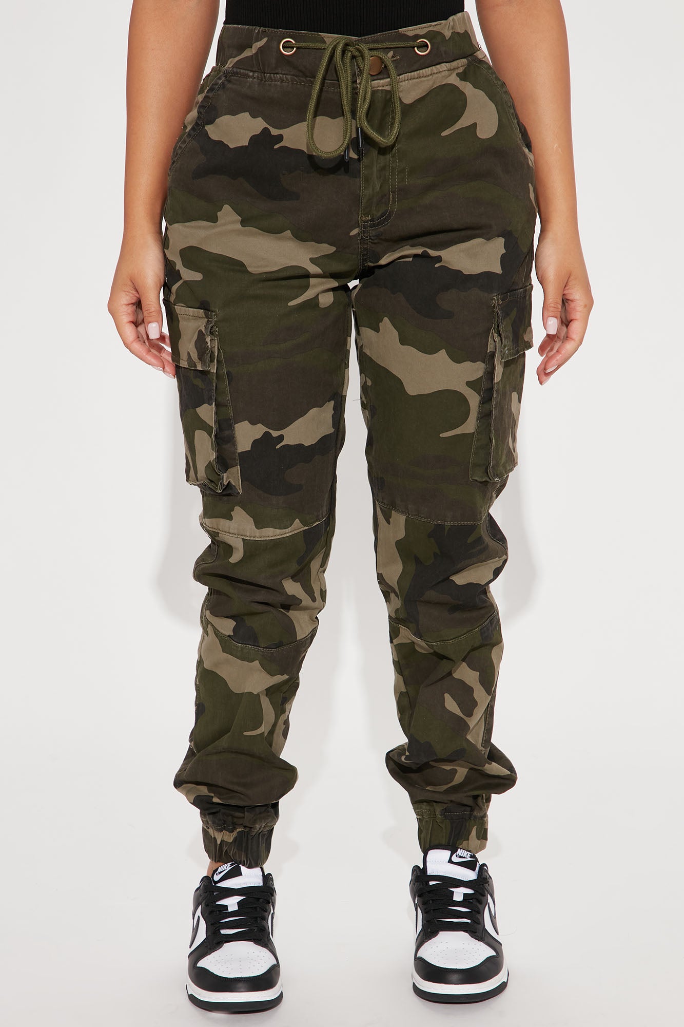 Nike women's camouflage pants 2025