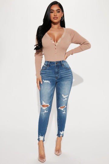 Ella skinny discount jeans fashion nova