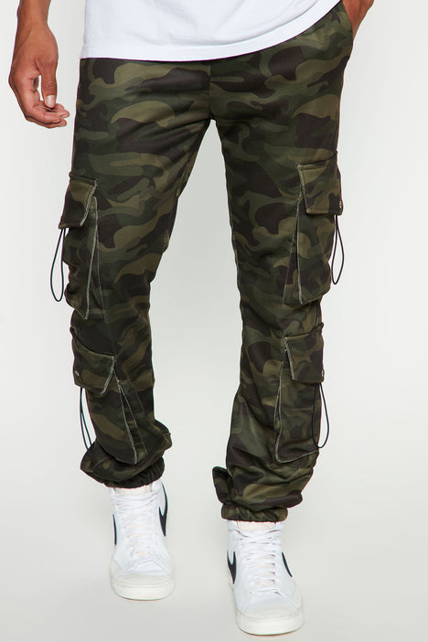 Take The Streets Cargo Sweatpants - Camouflage
