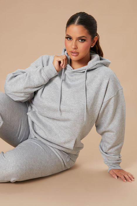 Fashion nova stole your boyfriend's oversized hoodie top