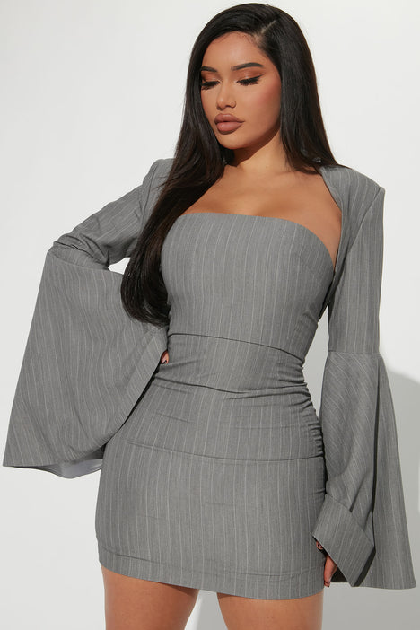Fashion nova gray dress 2025