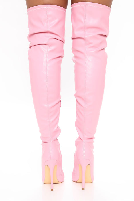 Blush outlet colored boots