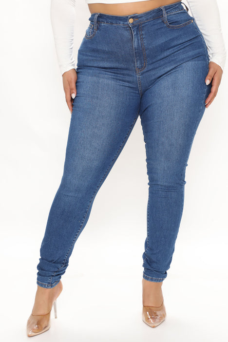 Fashion nova jeans for tall girl discount