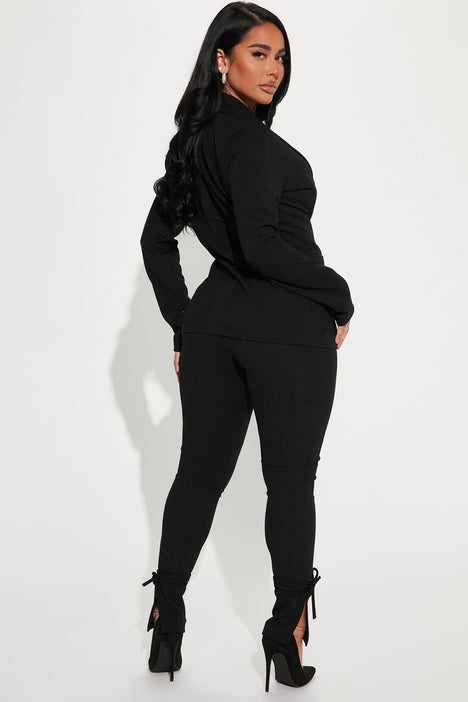 Head Of The Table Pant Suit - Black