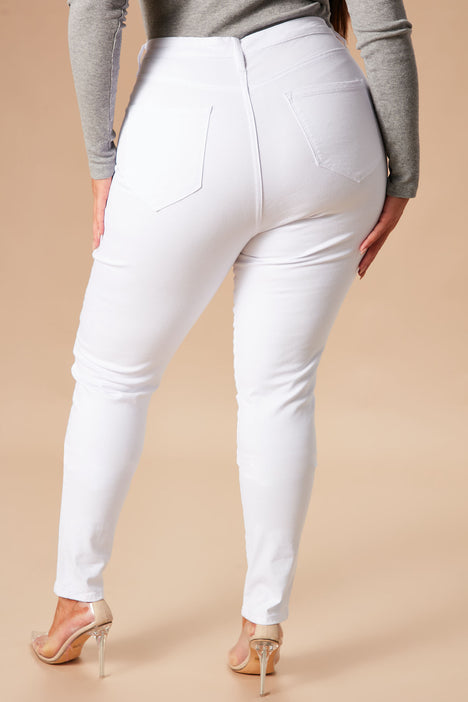 Fashion nova white high waisted jeans on sale